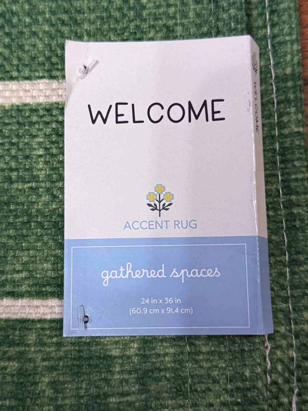 Welcome Green accent rug - Home Accents